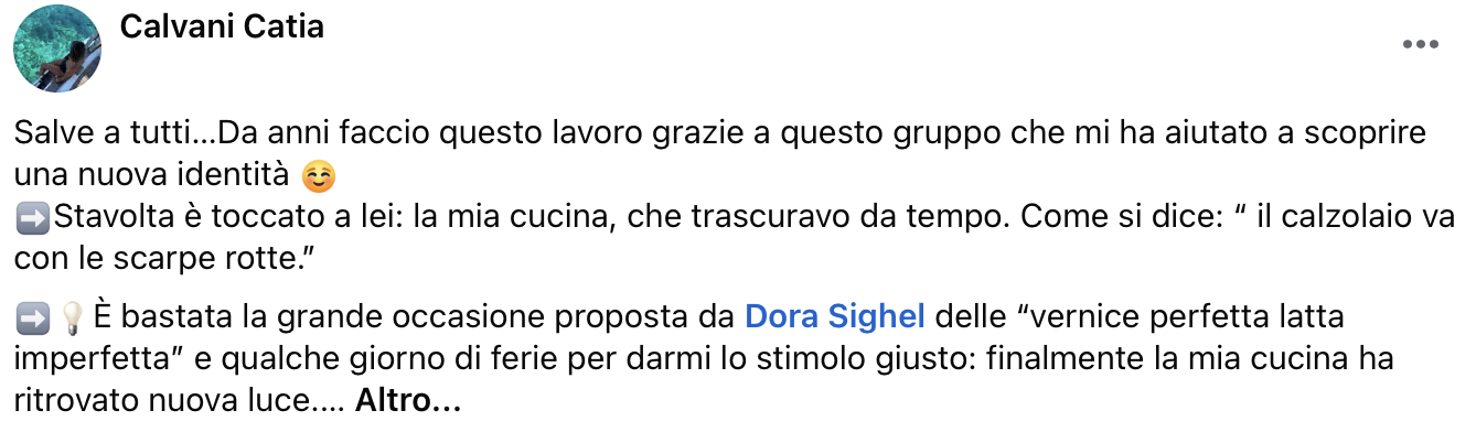 Prima e dopo da una cucina scura a bianca Pannello di cucina moderna bianca con dettagli eleganti e illuminazione naturale.