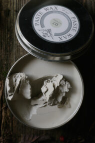 Painting The past: Cera decorativa Old White