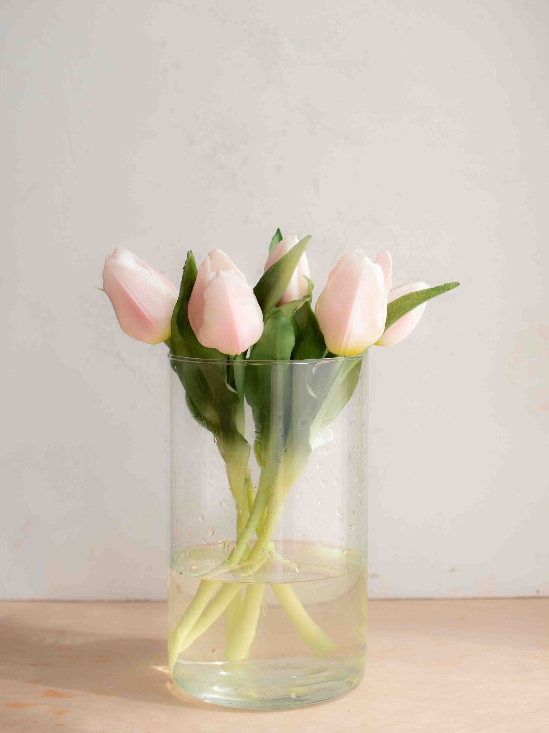 Bouquet tulipani real touch rosa chiaro corto